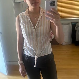 Cute button up top